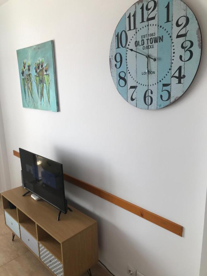 Yumbo Beach Apartment 2 With High Speed Free Internet San Bartolome Bagian luar foto
