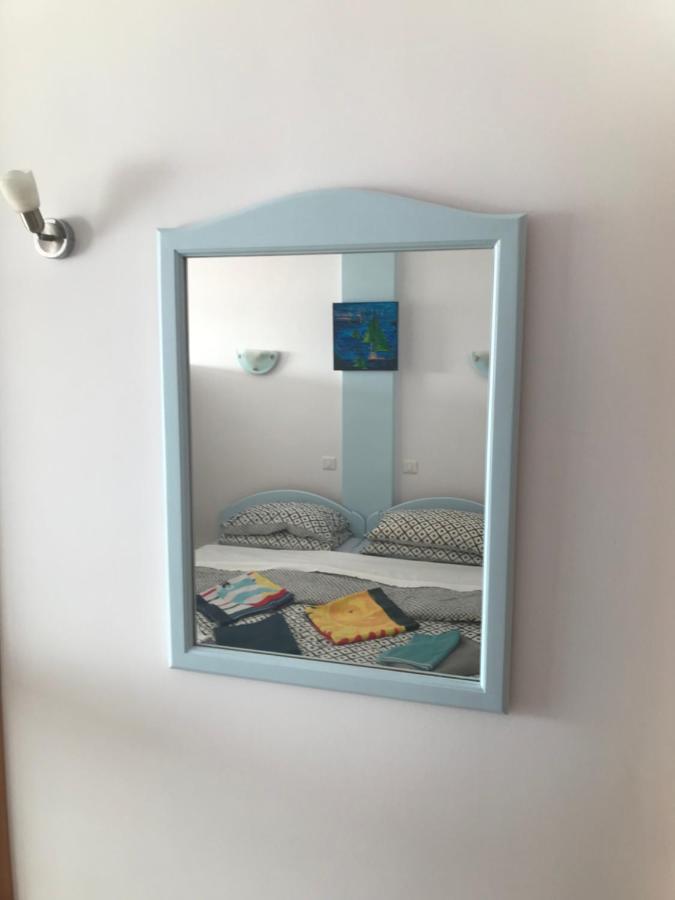 Yumbo Beach Apartment 2 With High Speed Free Internet San Bartolome Bagian luar foto
