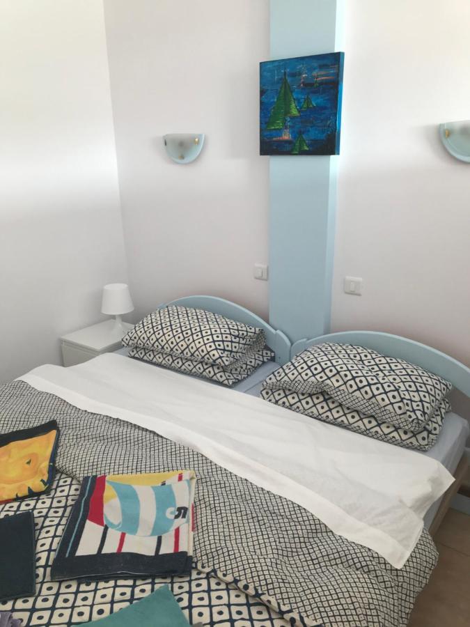Yumbo Beach Apartment 2 With High Speed Free Internet San Bartolome Bagian luar foto