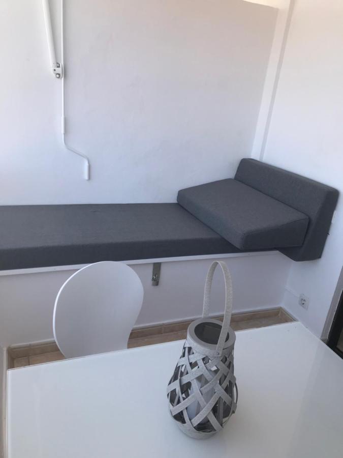 Yumbo Beach Apartment 2 With High Speed Free Internet San Bartolome Bagian luar foto