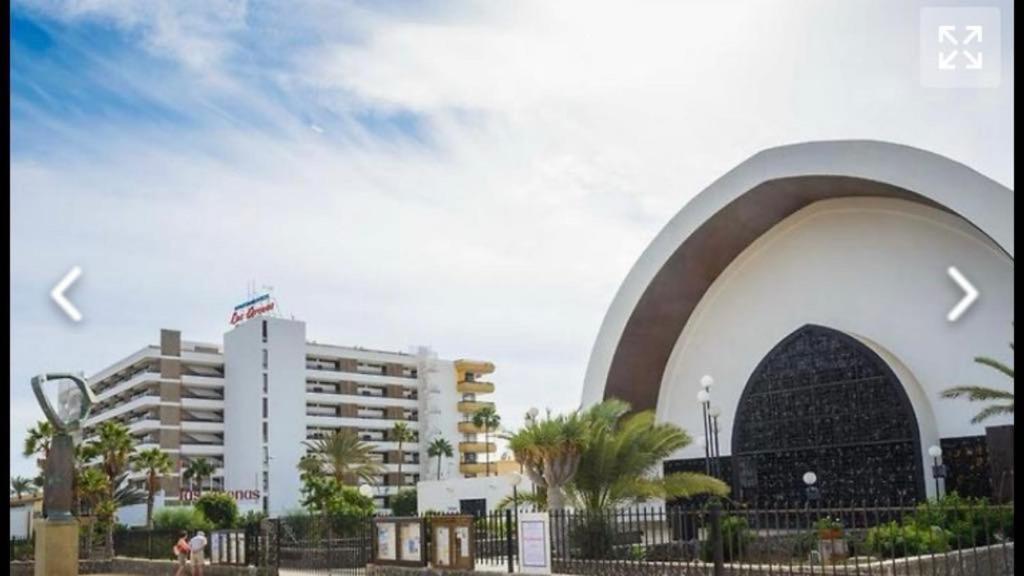 Yumbo Beach Apartment 2 With High Speed Free Internet San Bartolome Bagian luar foto