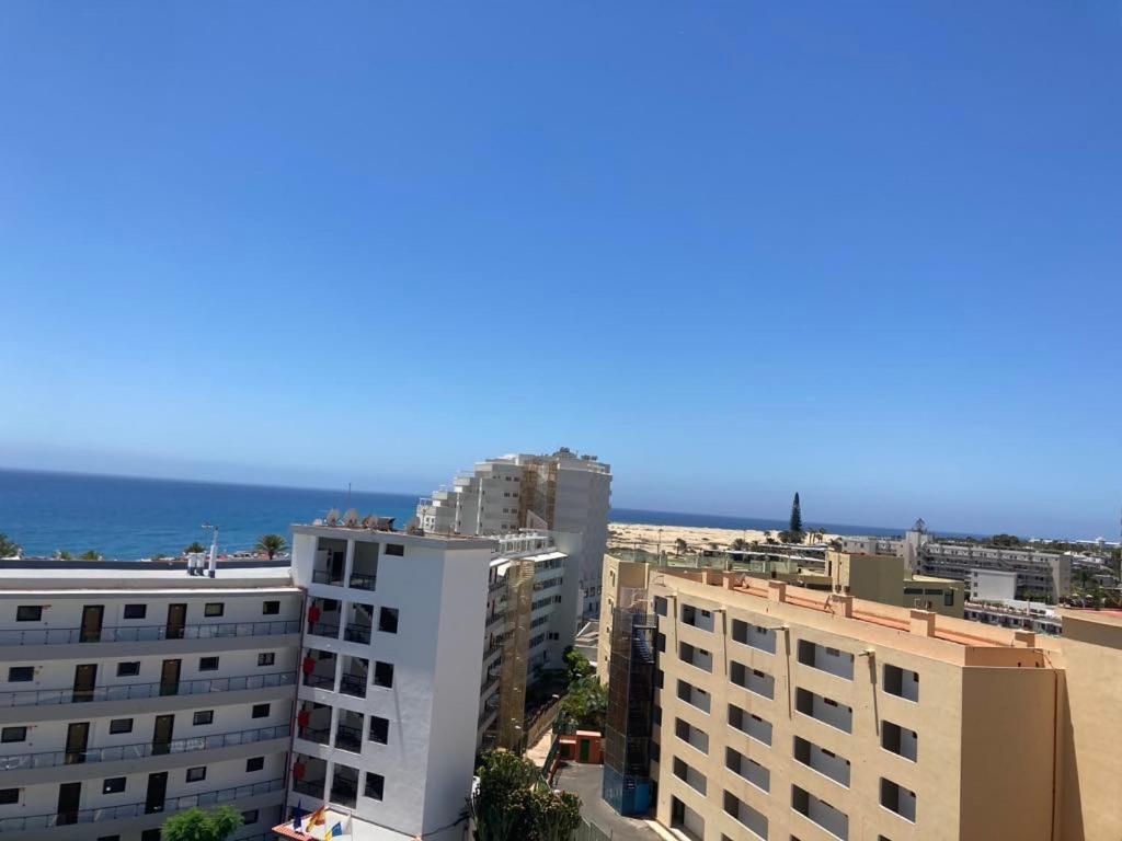 Yumbo Beach Apartment 2 With High Speed Free Internet San Bartolome Bagian luar foto